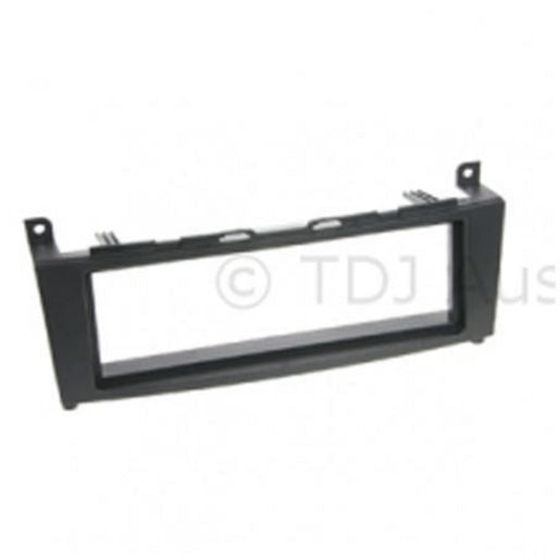 Aerpro Facia fits Mercedes C-Class (W204) - FP9076