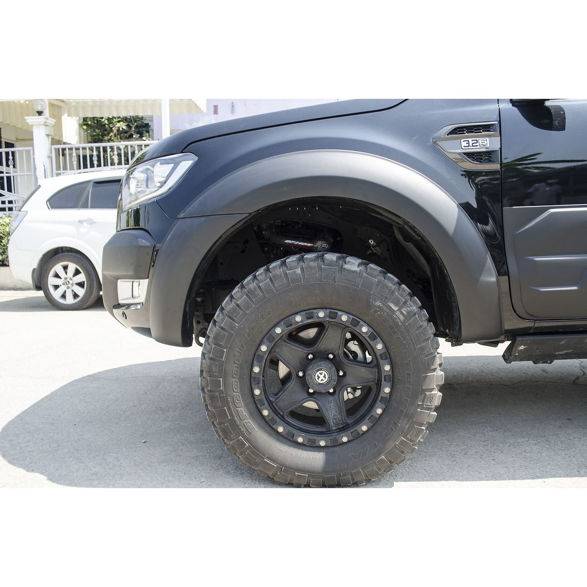 Drivetech 4x4 Fender Flare Kit - DTFK-ISU0360E