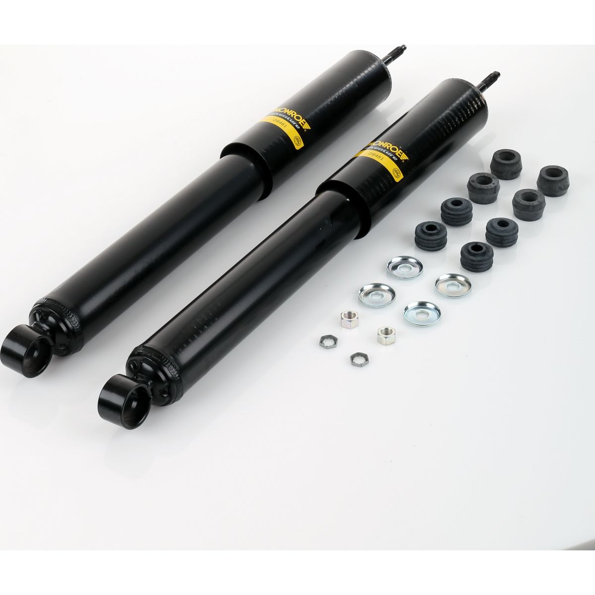 Monroe Gas Magnum Shock Absorber Pair - D8481